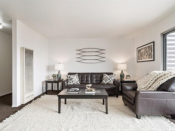 5th image of 35 Western Shore Ln APT 6