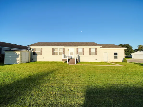 1055 Cambry Cir, Grass Lake, MI 49240
