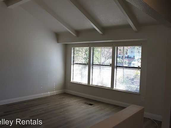 2nd image of 243 Alexandria Dr