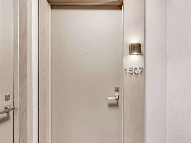 501 Saint Clair Ave W #1507 — Photo 8
