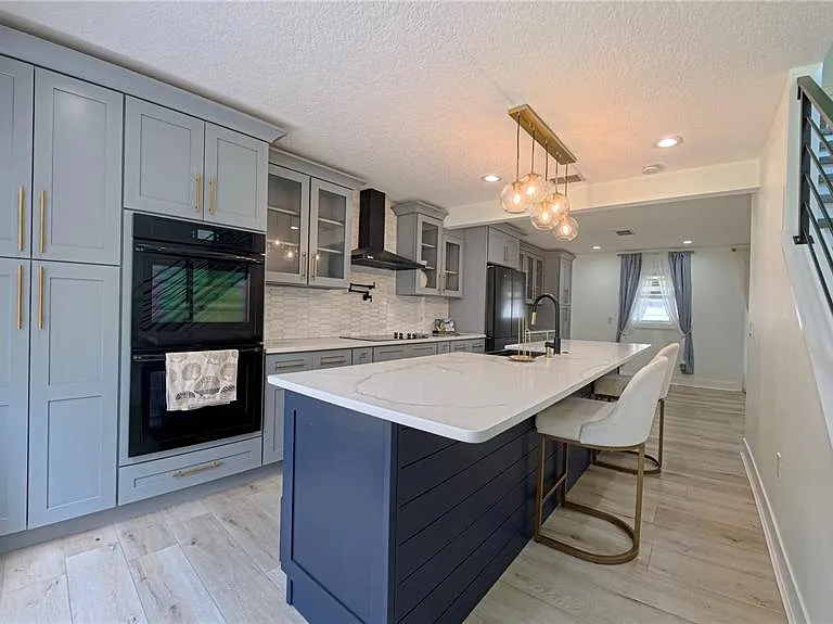 16948 Corner Hill Ct — Photo 2
