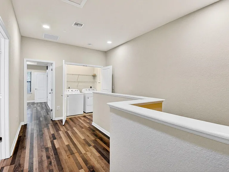 2833 Troubadour St #2833 — Photo 26