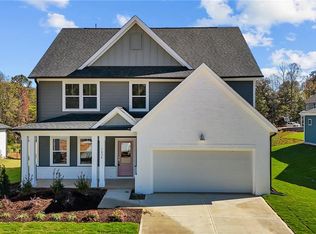 1058 Grey Flint Pl, Mebane, NC 27302