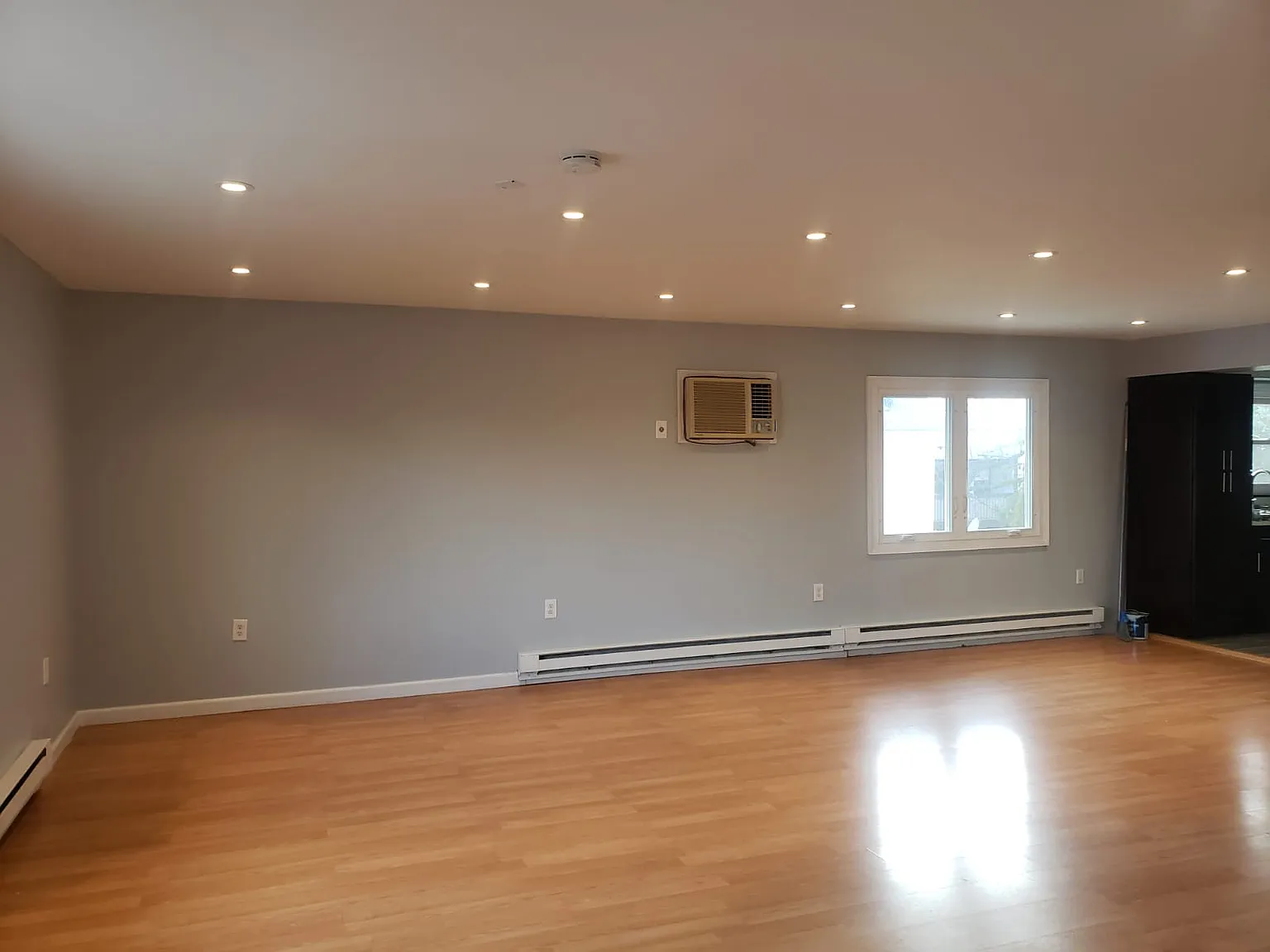 2 bed, $2,350 — Photo 4