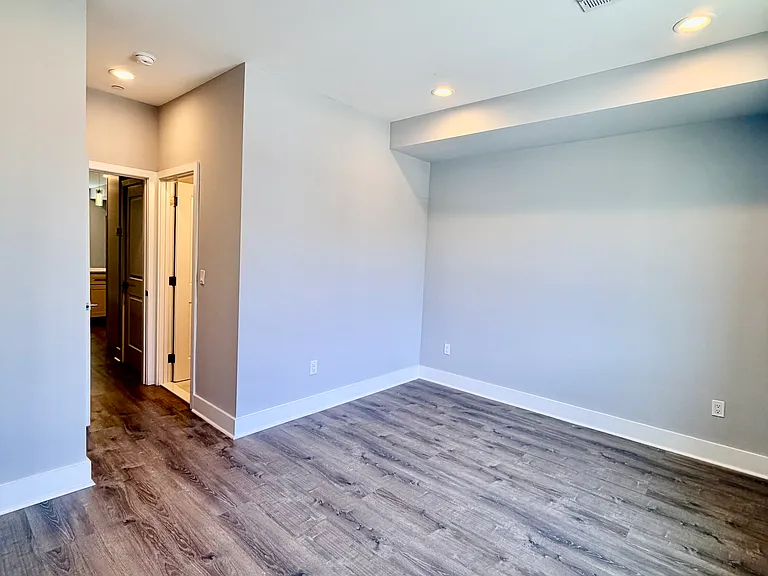 1302 N Marshall St #2 — Photo 24
