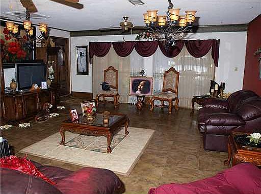 2nd image of 2607 Avenido Encanto St