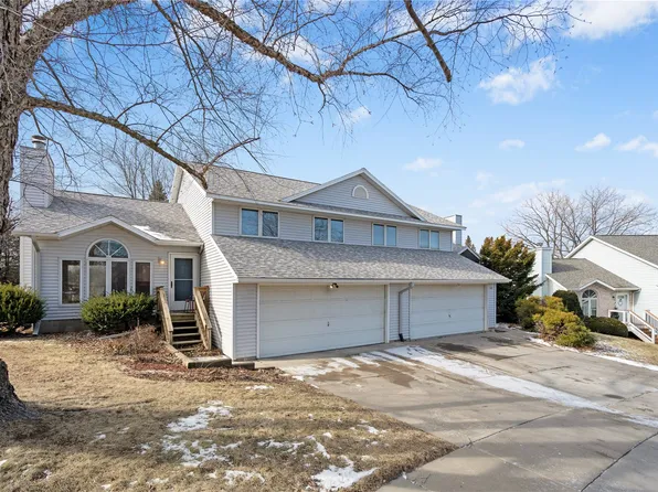 1627 Gryn Dr, Iowa City, IA 52246