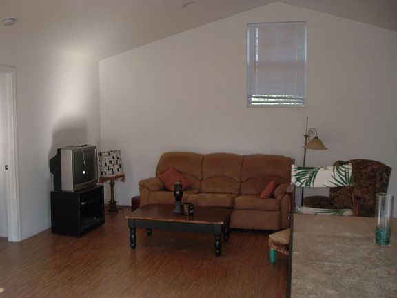 3rd image of 445 Eldon Dr