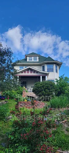 1817 E 1st St #3 Photo 1