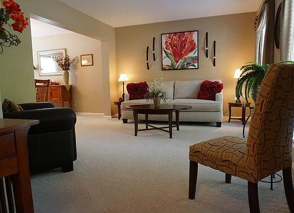 3rd image of 7309 Summerfield Manor Ln