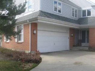 3012 Sandalwood Rd, Buffalo Grove, IL 60089