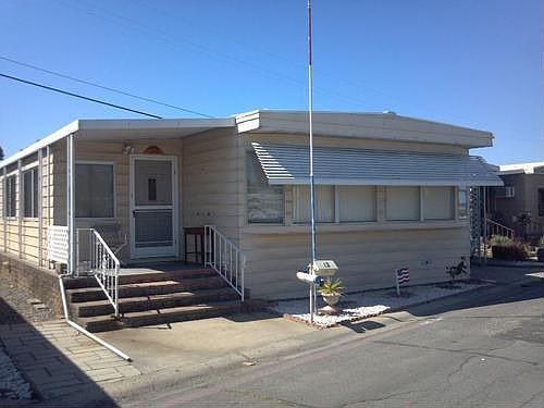 1st image of 12 Bahia Ln