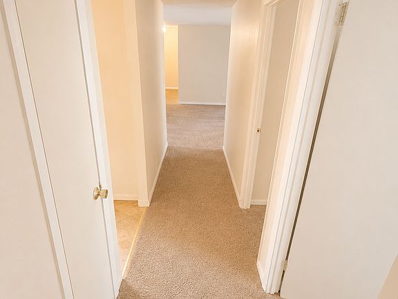 4th image of 655 Talcottville Rd APT 80