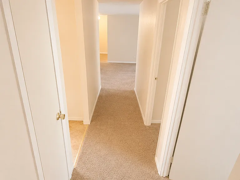 655 Talcottville Rd — Photo 3