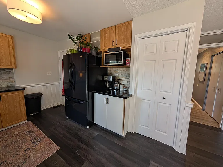 835 Pembridge Cres #HOUSE — Photo 4