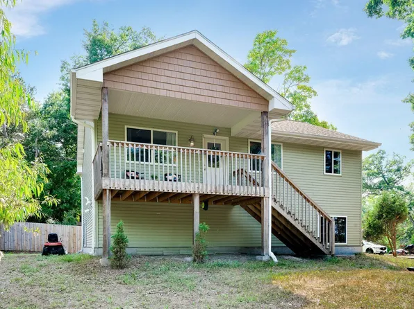 18335 Everglade Dr NE, East Bethel, MN 55092