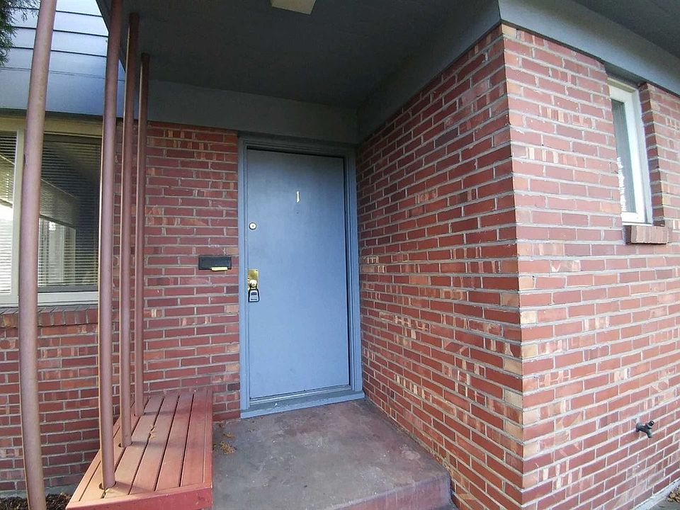 1st image of 6537 Oswego Pl NE APT 9