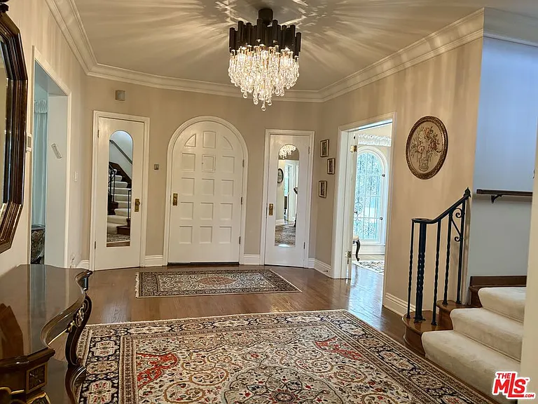 414 N Las Palmas Ave — Photo 9