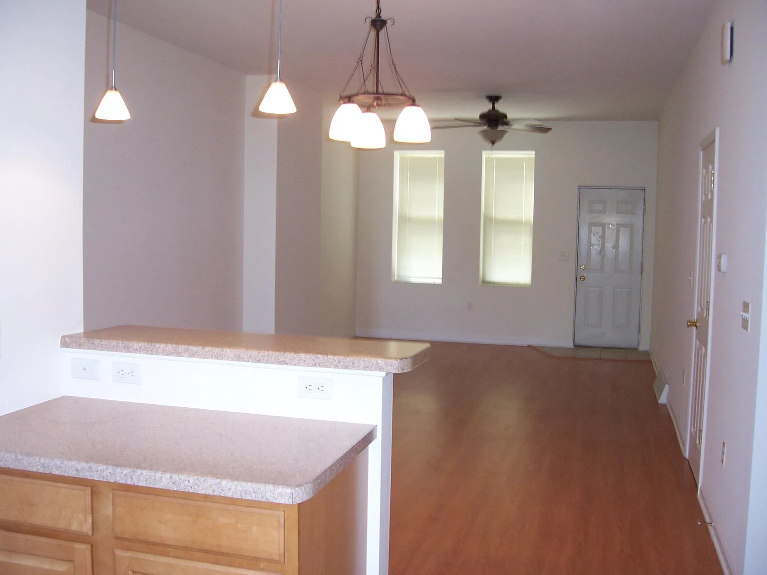 Becher Street Townhomes — Photo 4