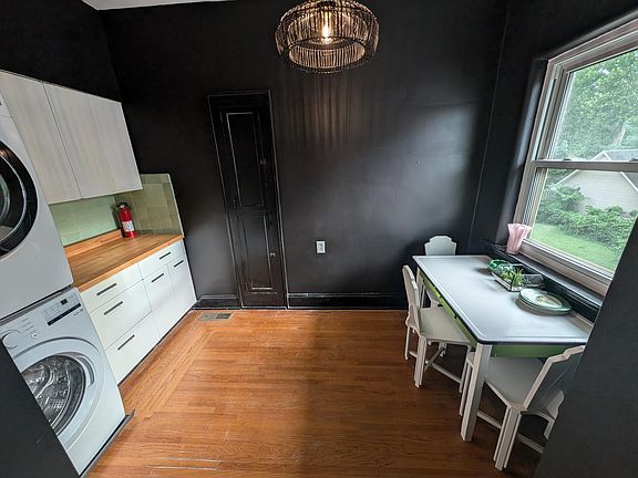 5th image of 2731 Observatory Ave #2