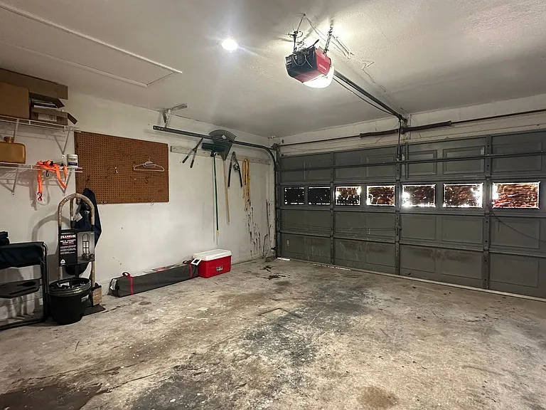 1000 Huntington Ct — Photo 26