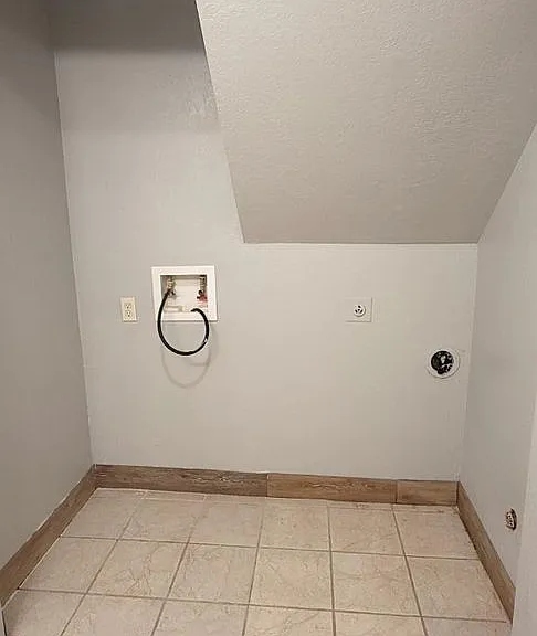 2909 Dawn Dr — Photo 4