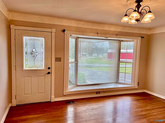 5th image of 4810 Day Rd SW