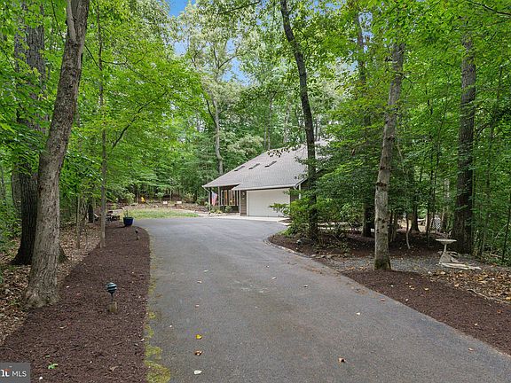 3rd image of 580 Pinedale Dr