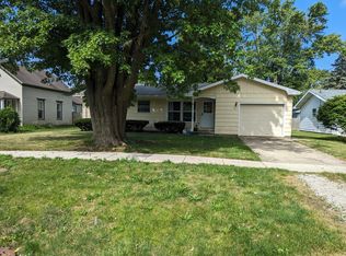 613 N Calhoun St, Tolono, IL 61880