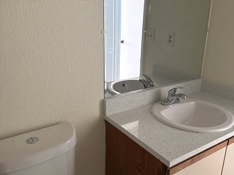 7701 Baymeadows Cir W #1036 — Photo 26