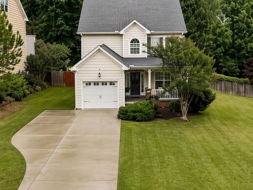 1st image of 40 Fox Chapel Ln