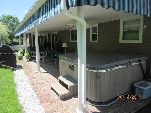 4th image of 1209 Robin Dr