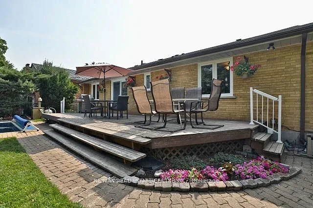 10 Suburban Dr — Photo 23