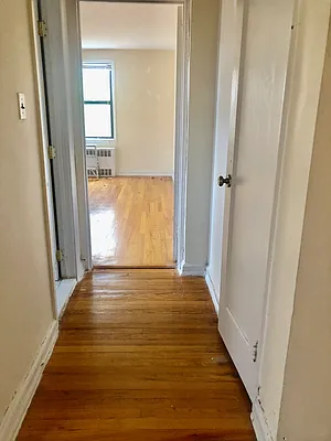 Rented by FirstService Realty (legacy) | media 31