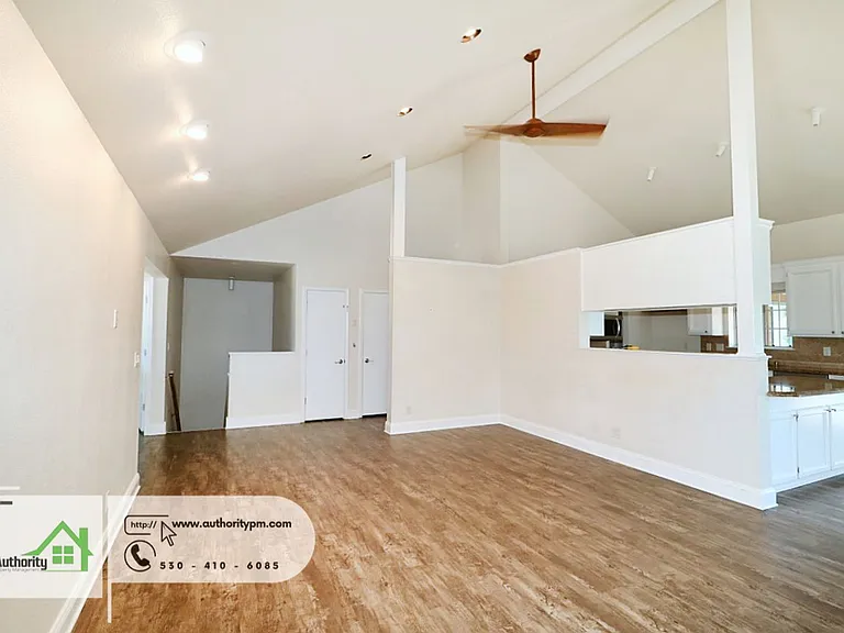 3747 Sunday Ct — Photo 20