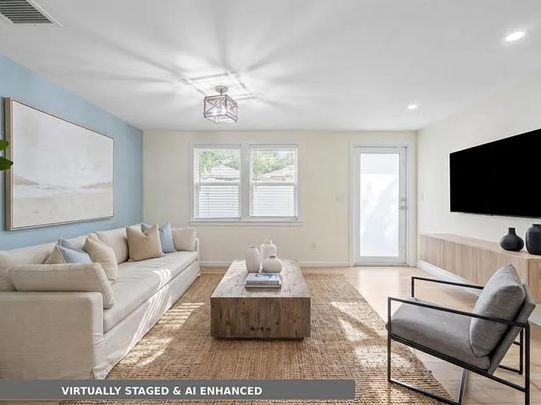 353 E Lakewood Rd — Photo 6