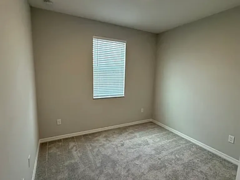 15965 Grafton Way — Photo 36