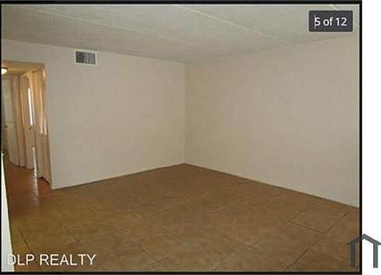 4th image of 325 8th St #2