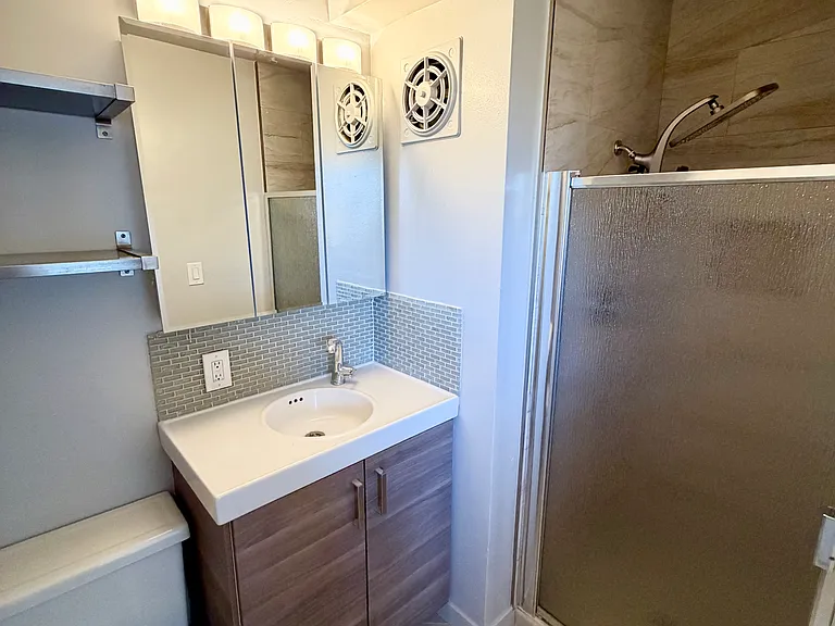 116 Main St #2 — Photo 11