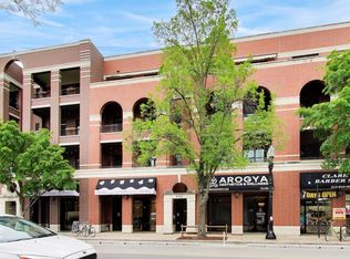 4743 N Clark St #4N, Chicago, IL 60640