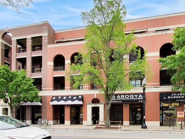 4743 N Clark St #4N, Chicago, IL 60640