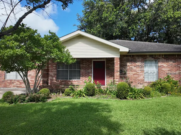 103 Saint James Dr, Lafayette, LA 70506
