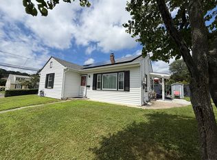 5 White Rose Ave, Waterbury, CT 06708