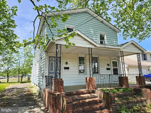 317 W 4th St, Palmyra, NJ 08065