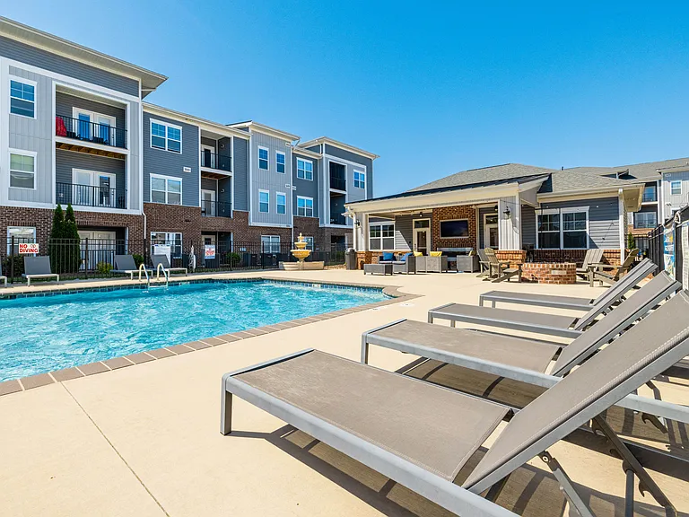 Grand Oaks Apartments — Photo 29