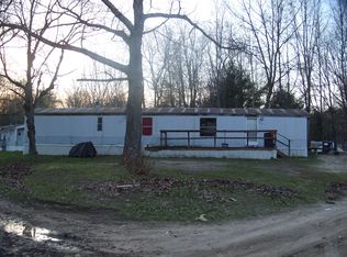 2911 N 1st St, White Cloud, MI 49349