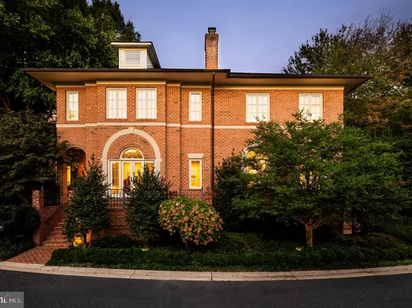 4814 Kemble Pl NW, Washington, DC 20007