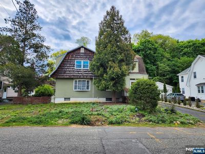 88 Columbus Avenue, Harrington Park, NJ, 07640