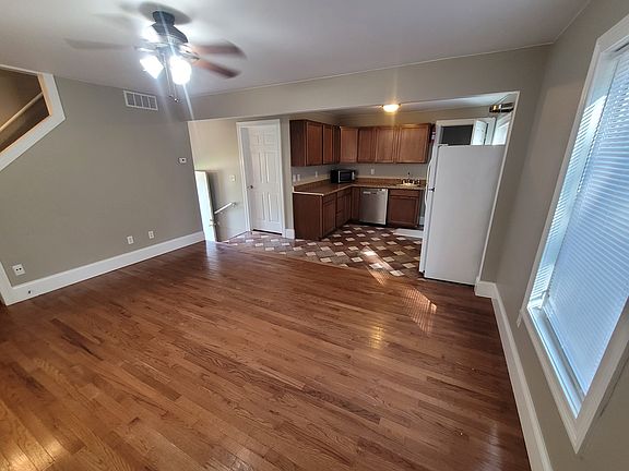 5th image of 1458 Jefferson Ave