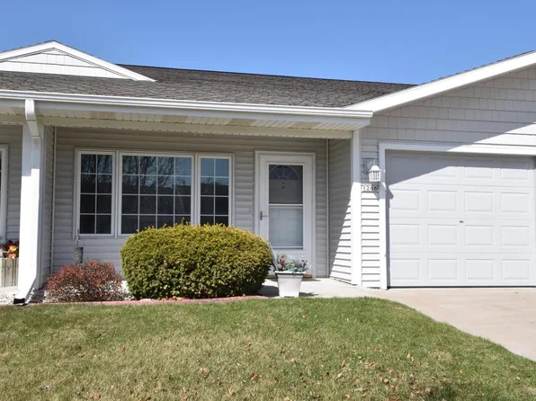 1266 Stillwater LANE, Hartford, WI 53027